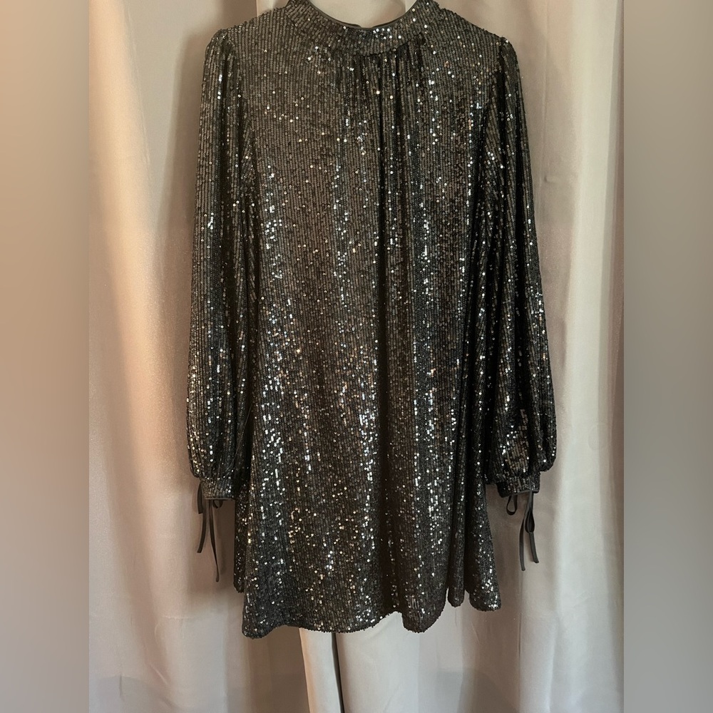 Black sequins dress